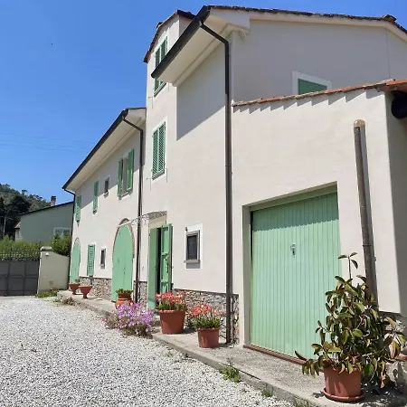 'Il Casale Di Giova' Tuscan Farmhouse Lucca Exterior photo